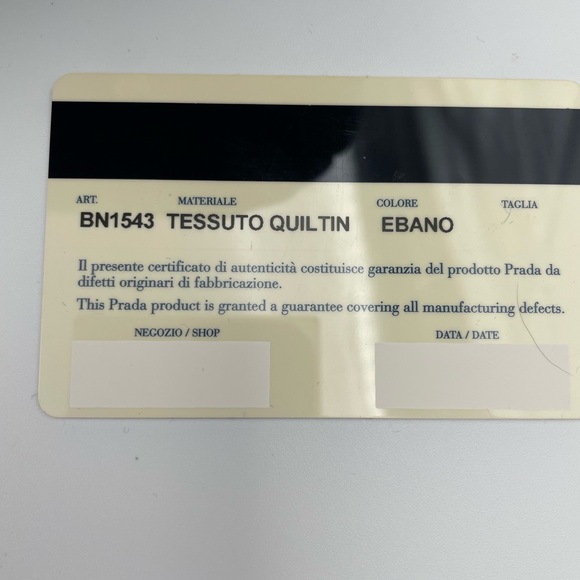 Prada rare Quilted Tessuto
Tote. Chocolate Brown with COA - Picture 17 of 17